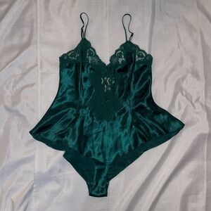 Victoria's Secret Gold Label romper teddy Emerald Green lace Sm. Baby Doll Vtg.